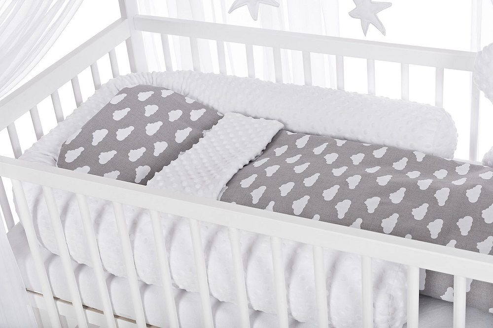 Hausbett Kinderbett Matratze Minky Bettset Wolken - babyhafen.de