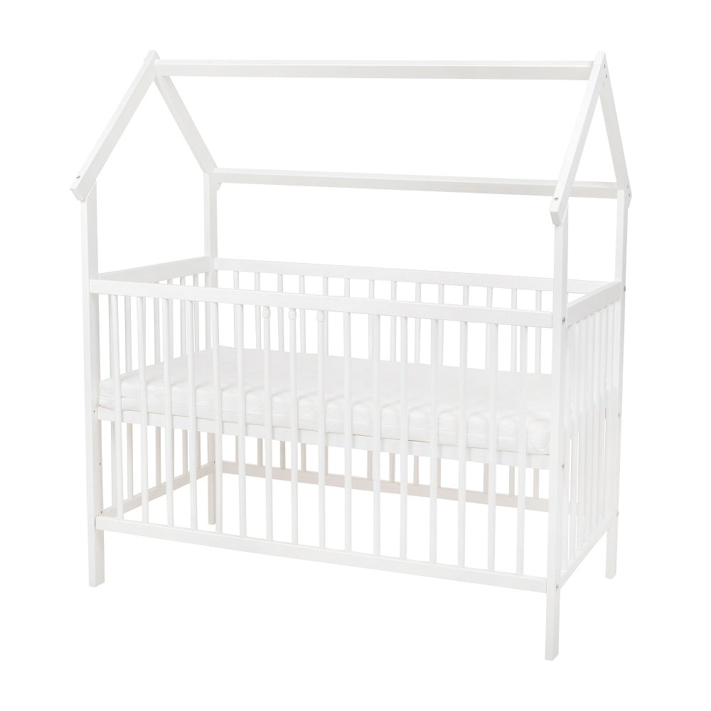 Massives Babybett im Hausstil mit Lattenrost und Schaumstoffmatratze – sicher & gemütlich
